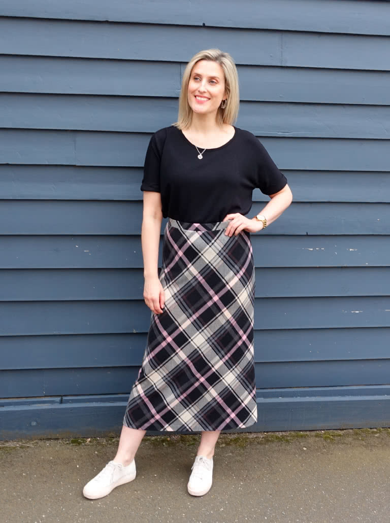 June 2020 Pattern Freebie - Northcote knit skirt
