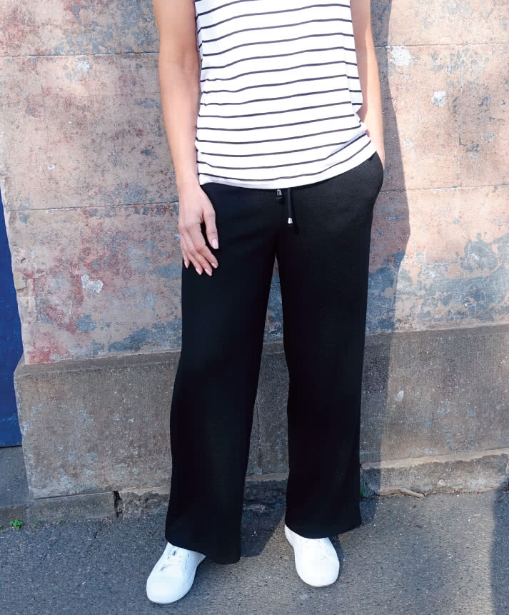 Feb Freebie- Como Knit Pant
